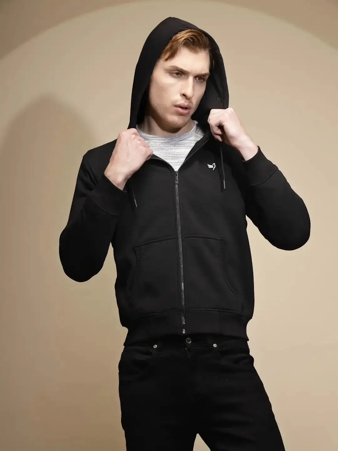 Black Solid Full Sleeve Stylish Hooded Sweatshirt