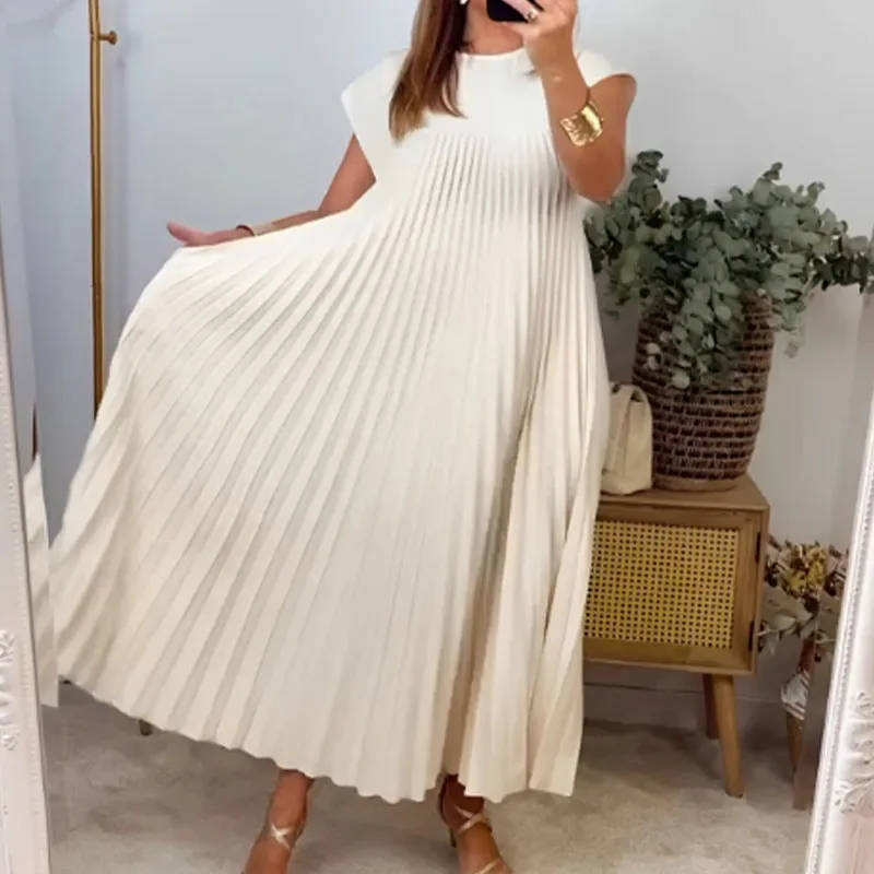 Chic Sleeveless Pleated Dress