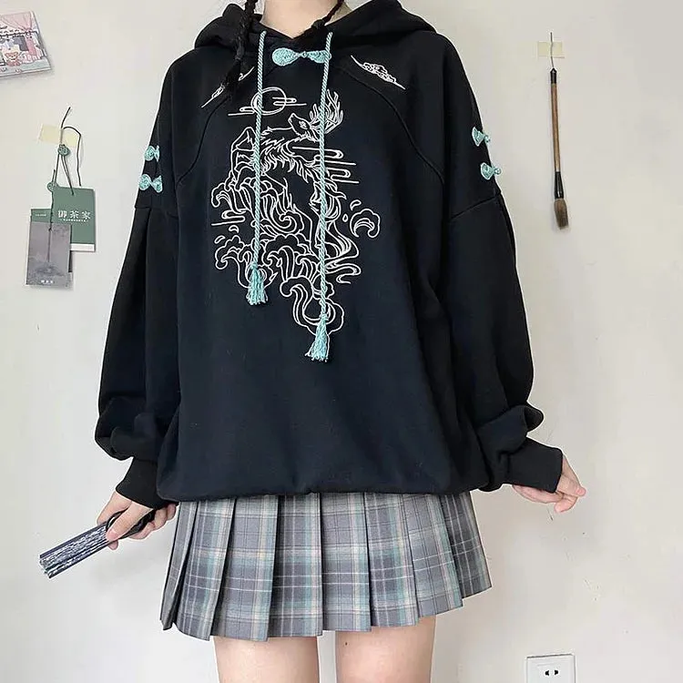 Chic Vintage Deer Embroidery Loose Sweatshirt with Coordinating Hoodie Dress