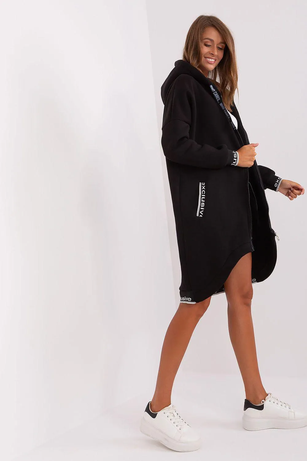 Cozy Zip-Up Hoodie for Stylish Everyday Wear