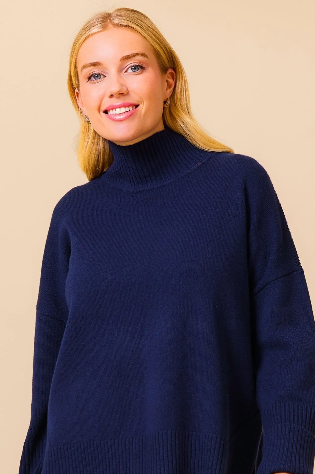 Merino Wool Funnel Neck Jumper | Navy